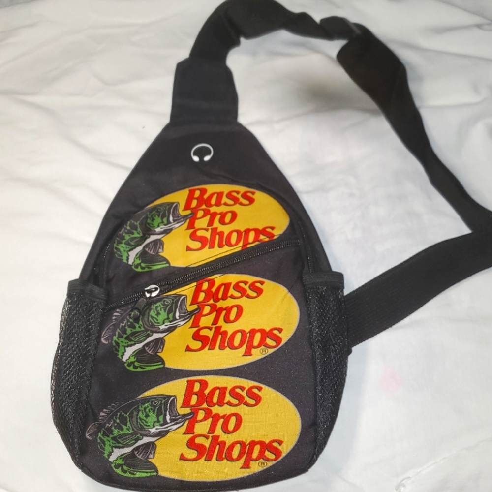 Base Pro Shop Cross Body